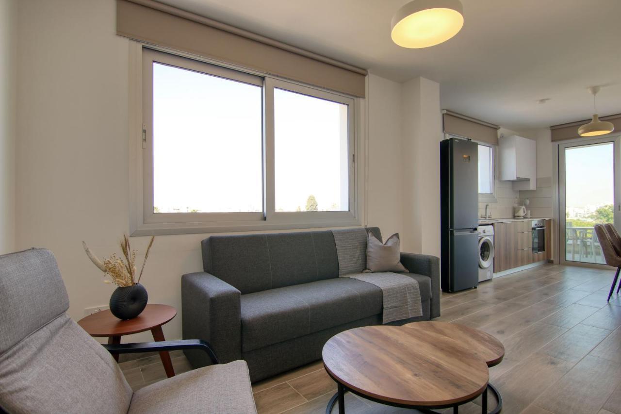Phaedrus Living Coral Suites Aquatic Larnaca Esterno foto